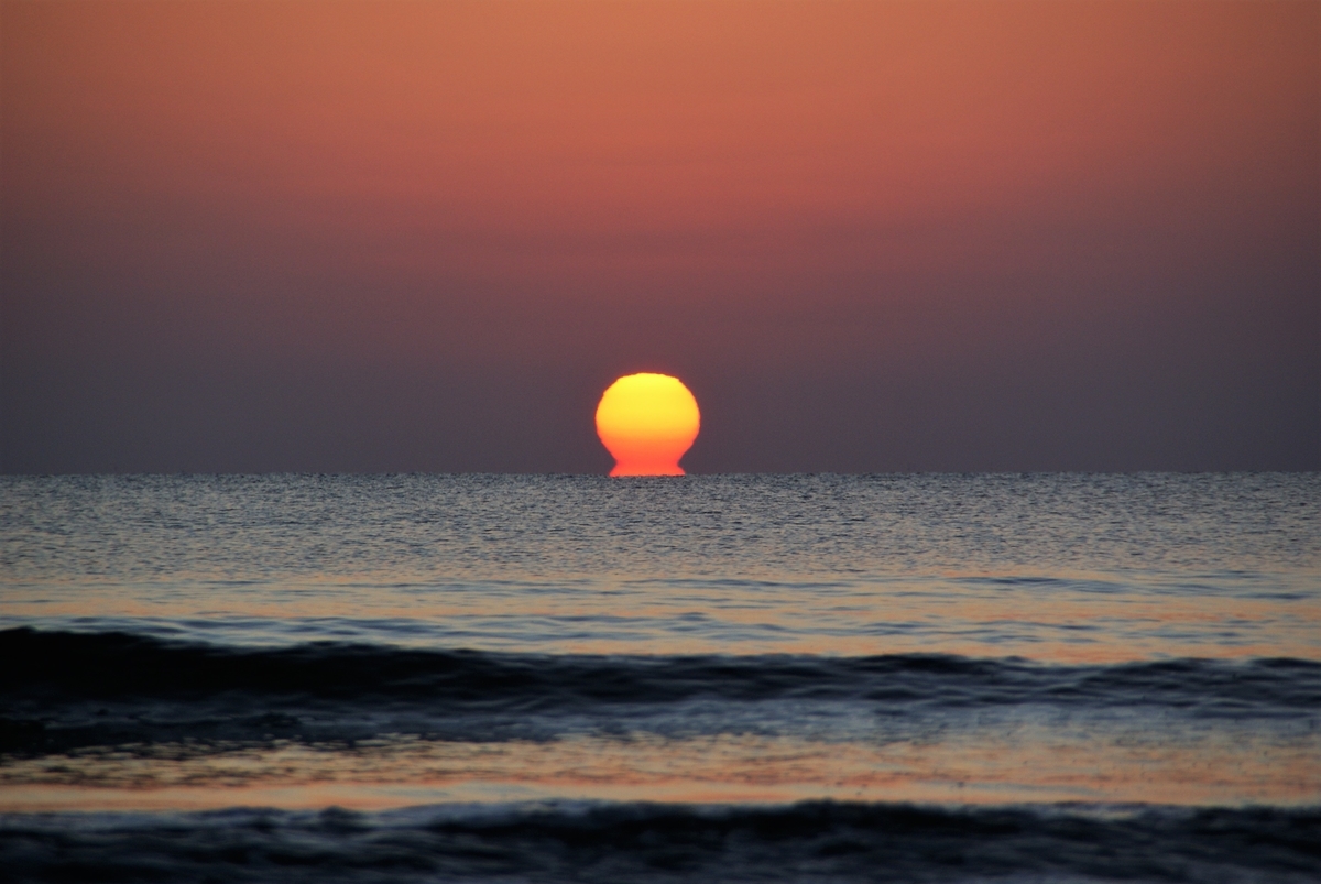 キノコ太陽 海に沈む太陽